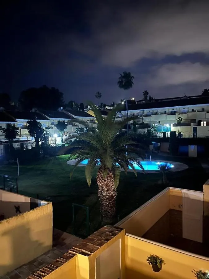 Casa de Férias Magnifico Adosado 800M De Playa Vila Estepona